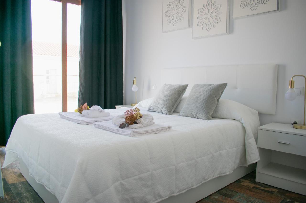 Apartamentos Cerezo La Codosera Kültér fotó