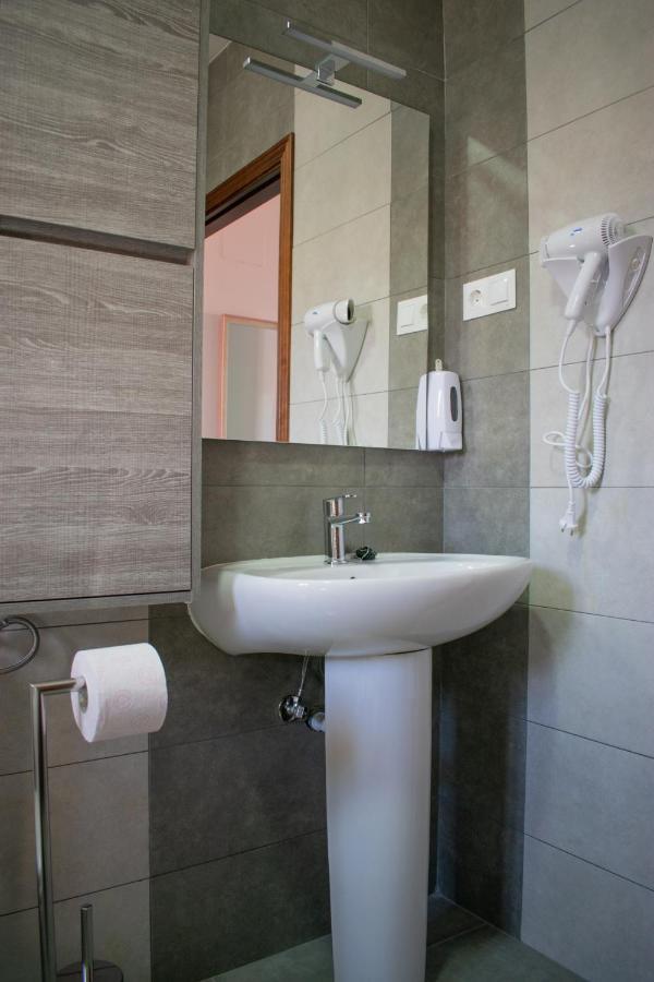 Apartamentos Cerezo La Codosera Kültér fotó