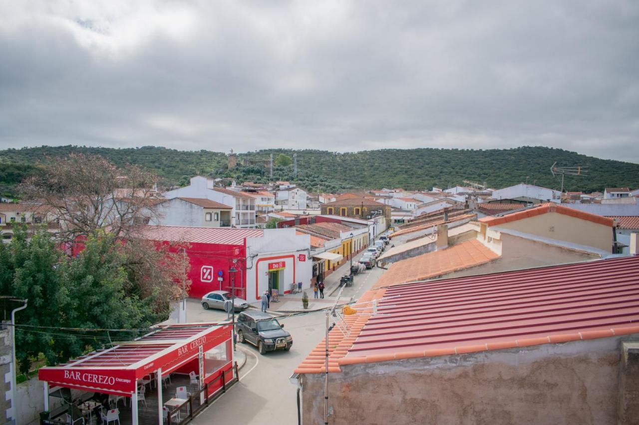 Apartamentos Cerezo La Codosera Kültér fotó