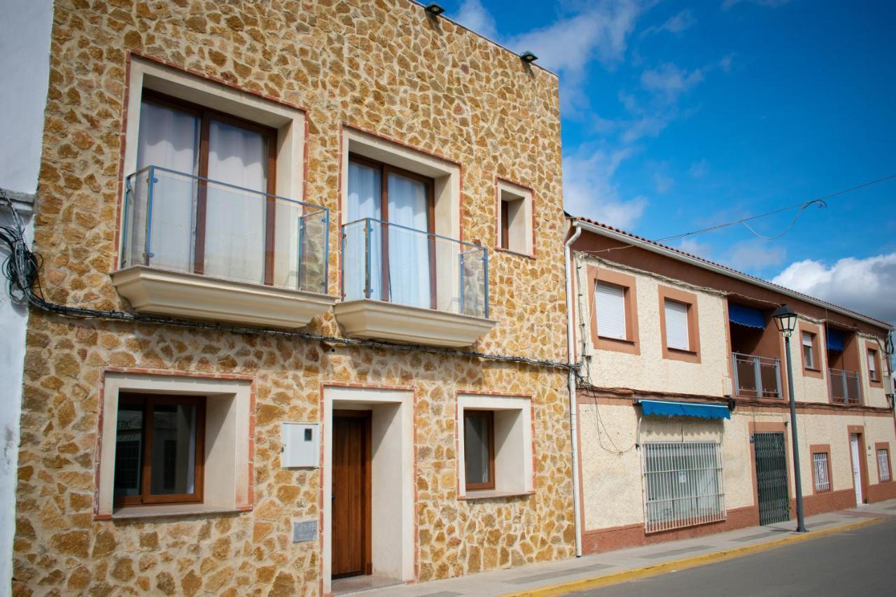Apartamentos Cerezo La Codosera Kültér fotó